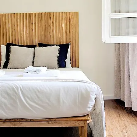 Apartment Sweet Downtown 5 *